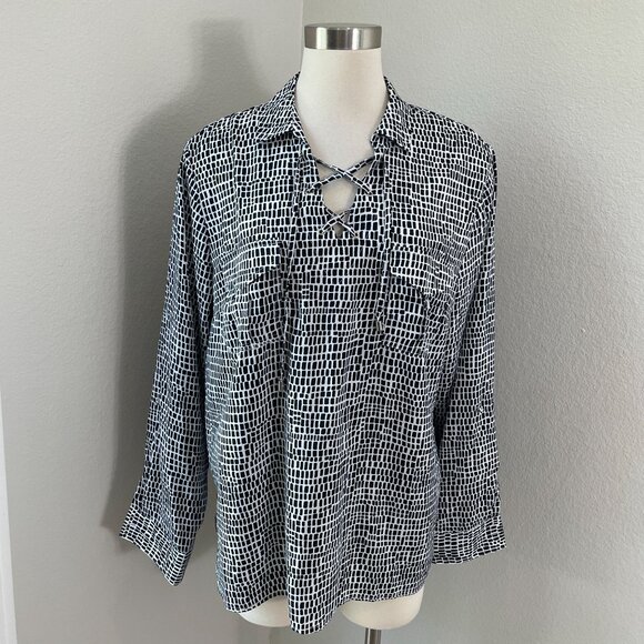 NEW Croft & Barrow Womens XL Black White Geometric Roll Tab Sleeve Blouse Shirt - Picture 1 of 10